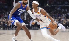 开云真人下载:NBA常规赛前瞻：雷霆内线霍姆格伦缺席能否突破快船防线？